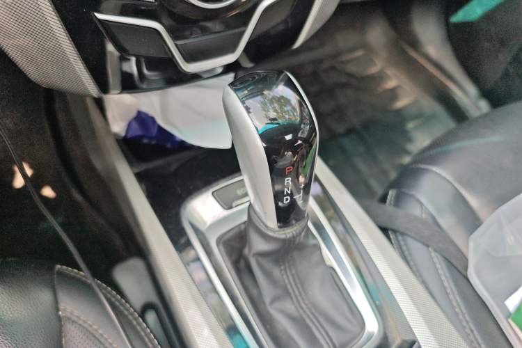 Used Luxgen U6 SUV 2017 1.8T Fashion-Upgraded Model Gear Lever