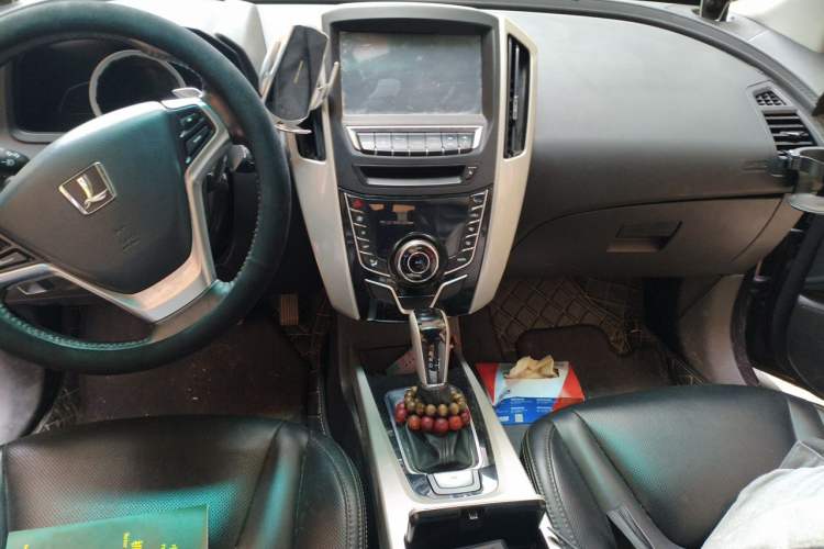 Used Luxgen U6 SUV 2017 1.8T Enhanced Charm Edition Audio And AC Panel
