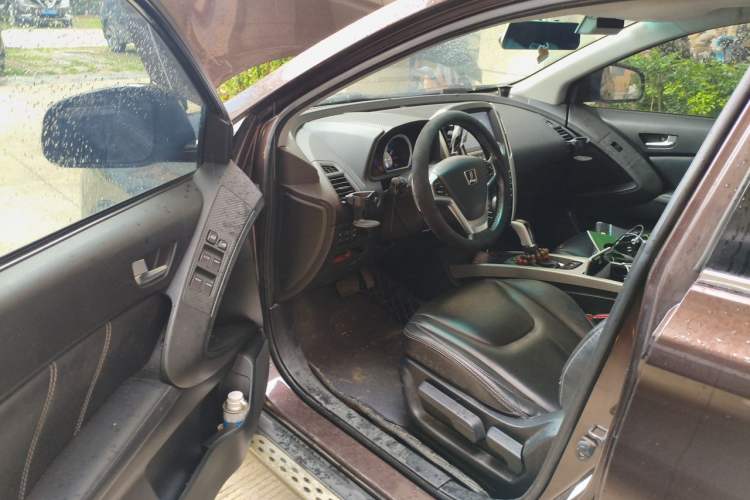 Used Luxgen U6 SUV 2017 1.8T Enhanced Charm Edition Driver Seat