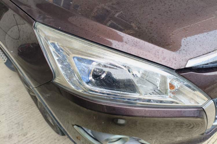 Used Luxgen U6 SUV 2017 1.8T Enhanced Charm Edition Right Front Headlight