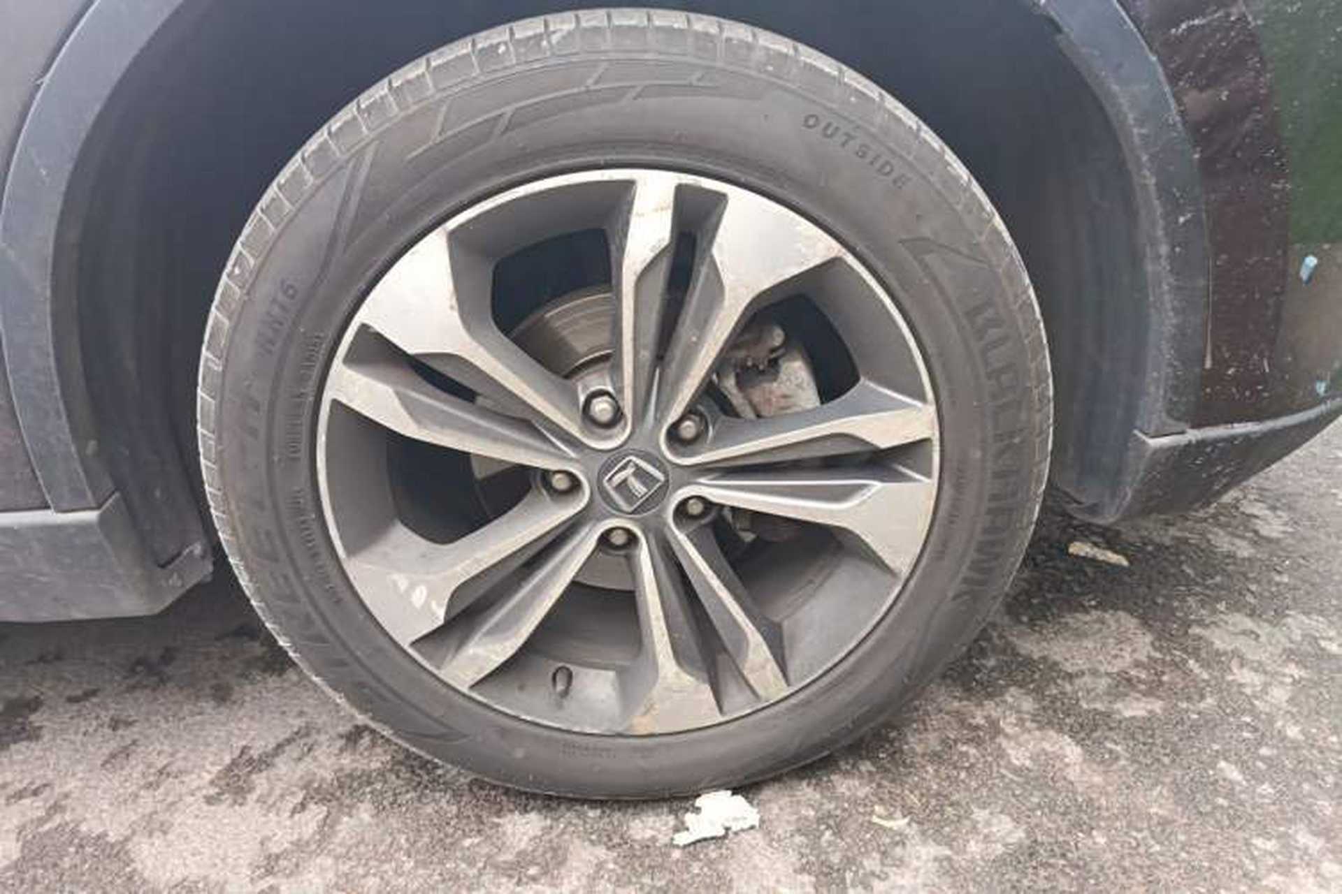 Used Luxgen U6 SUV 2017 1.8T Enhanced Charm Edition Right Front Wheel Hub