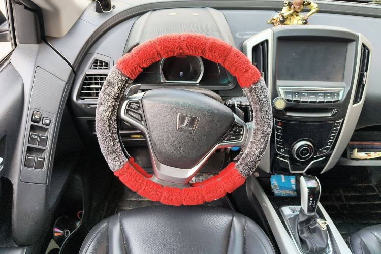 Used Luxgen U6 SUV 2017 1.8T Enhanced Charm Edition Steering Wheel