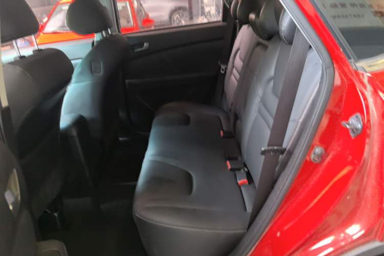 Used Luxgen U6 SUV 2017 1.8T Tech Value Model Left Rear Seat