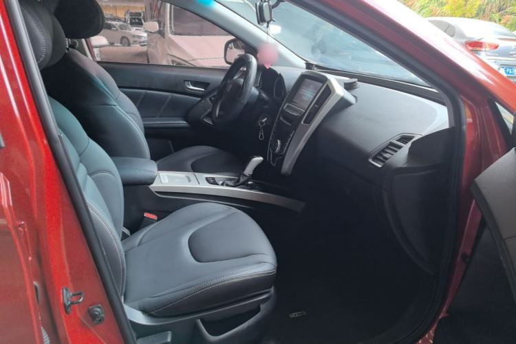 Used Luxgen U6 SUV 2017 1.8T Tech Value Model Right Front Seat