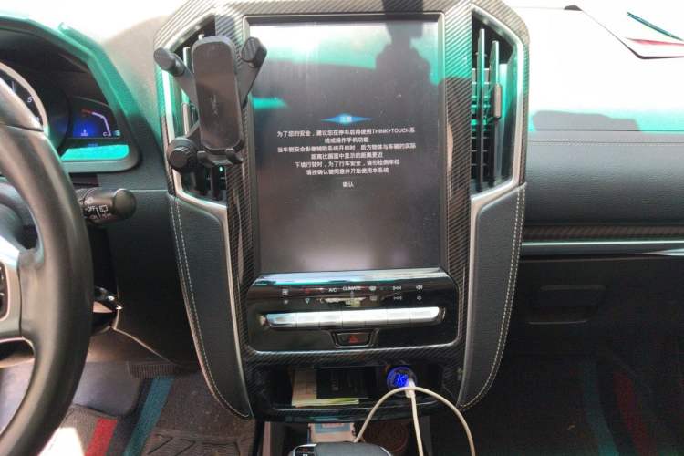 Used Luxgen U6 SUV 2017 Revised Version 1.6T Fashion Edition Audio And AC Panel