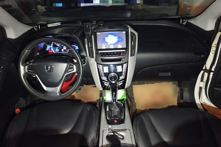 Used Luxgen U6 SUV 2017 1.8T Fashion-Upgraded Model Center Console