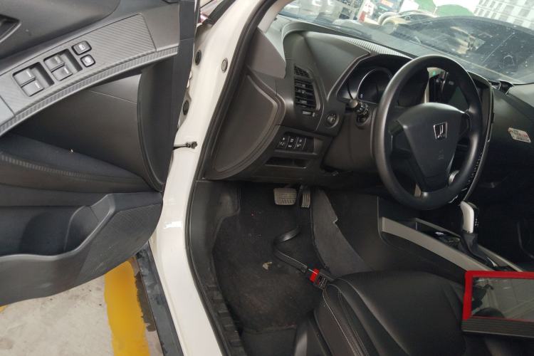 Used Luxgen U6 SUV 2017 1.8T Tech Value Model Driver Seat