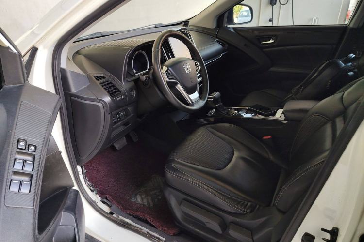 Used Luxgen U6 SUV 2017 Revised Version 1.6T Fashion Edition Driver Seat