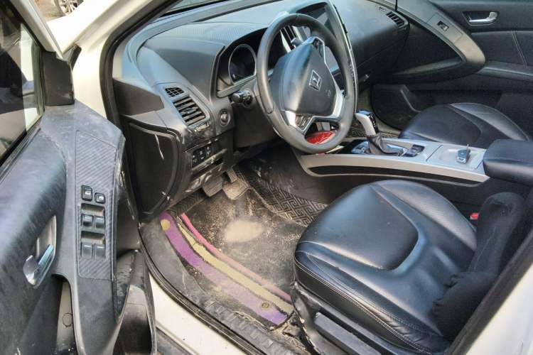 Used Luxgen U6 SUV 2017 1.8T Enhanced Charm Edition Driver Seat