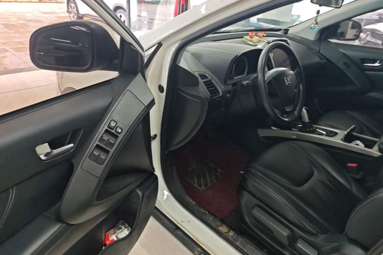 Used Luxgen U6 SUV 2017 1.8T Tech Value Model Driver Seat