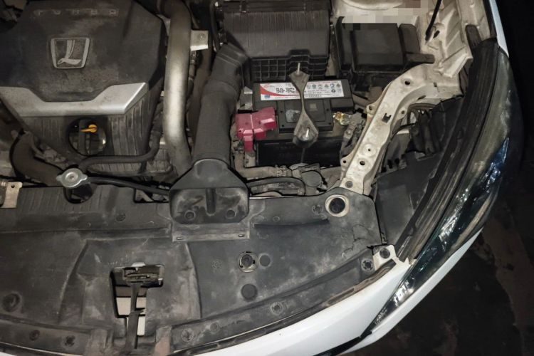 Used Luxgen U6 SUV 2017 1.8T Fashion-Upgraded Model Engine Bay Left