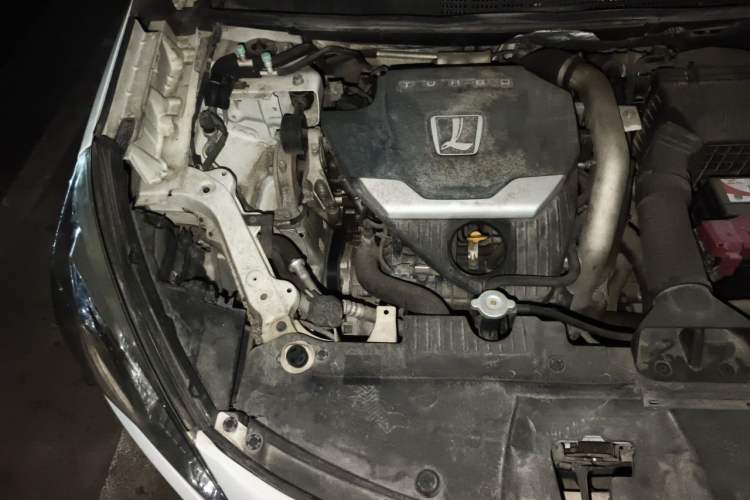Used Luxgen U6 SUV 2017 1.8T Fashion-Upgraded Model Engine Bay Right