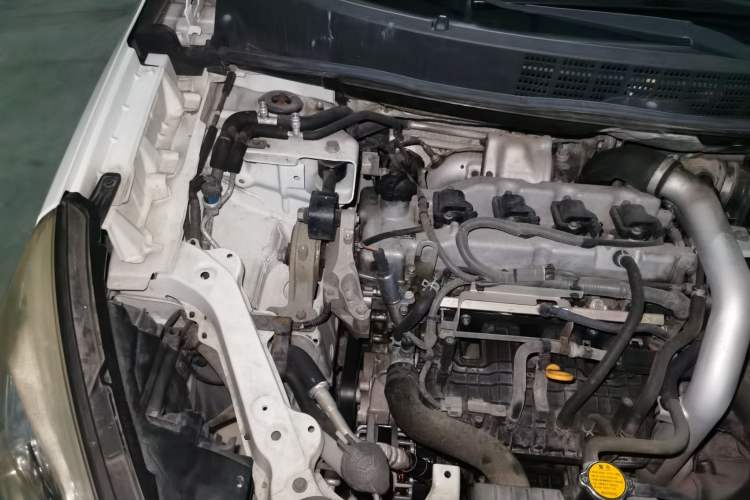 Used Luxgen U6 SUV 2017 1.8T Tech Value Model Engine Bay Right
