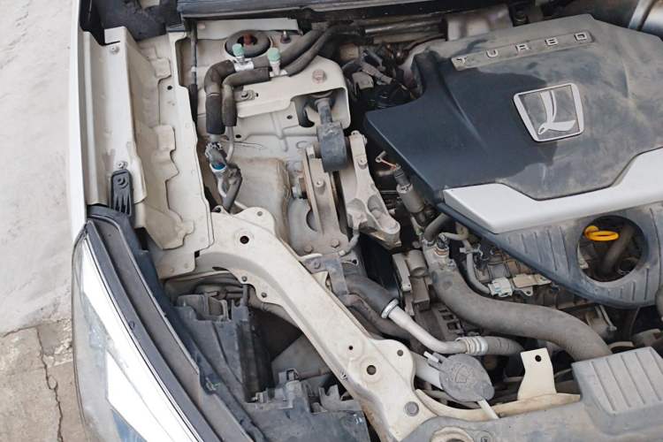 Used Luxgen U6 SUV 2017 1.8T Fashion-Upgraded Model Engine Bay Right