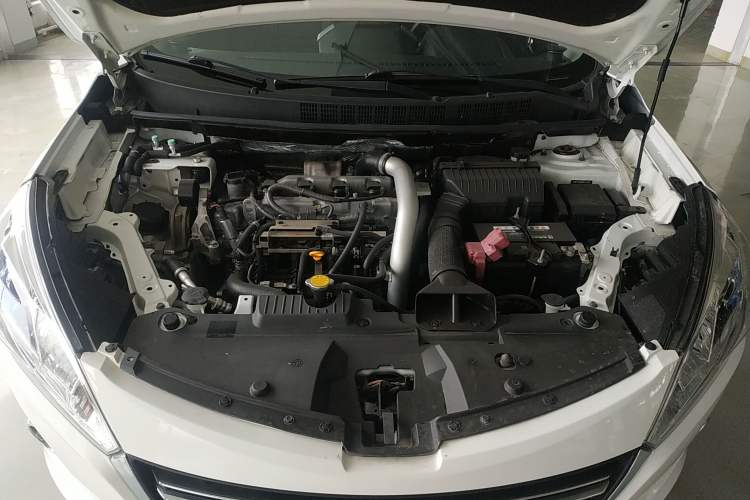 Used Luxgen U6 SUV 2017 1.8T Tech Value Model Engine Bay