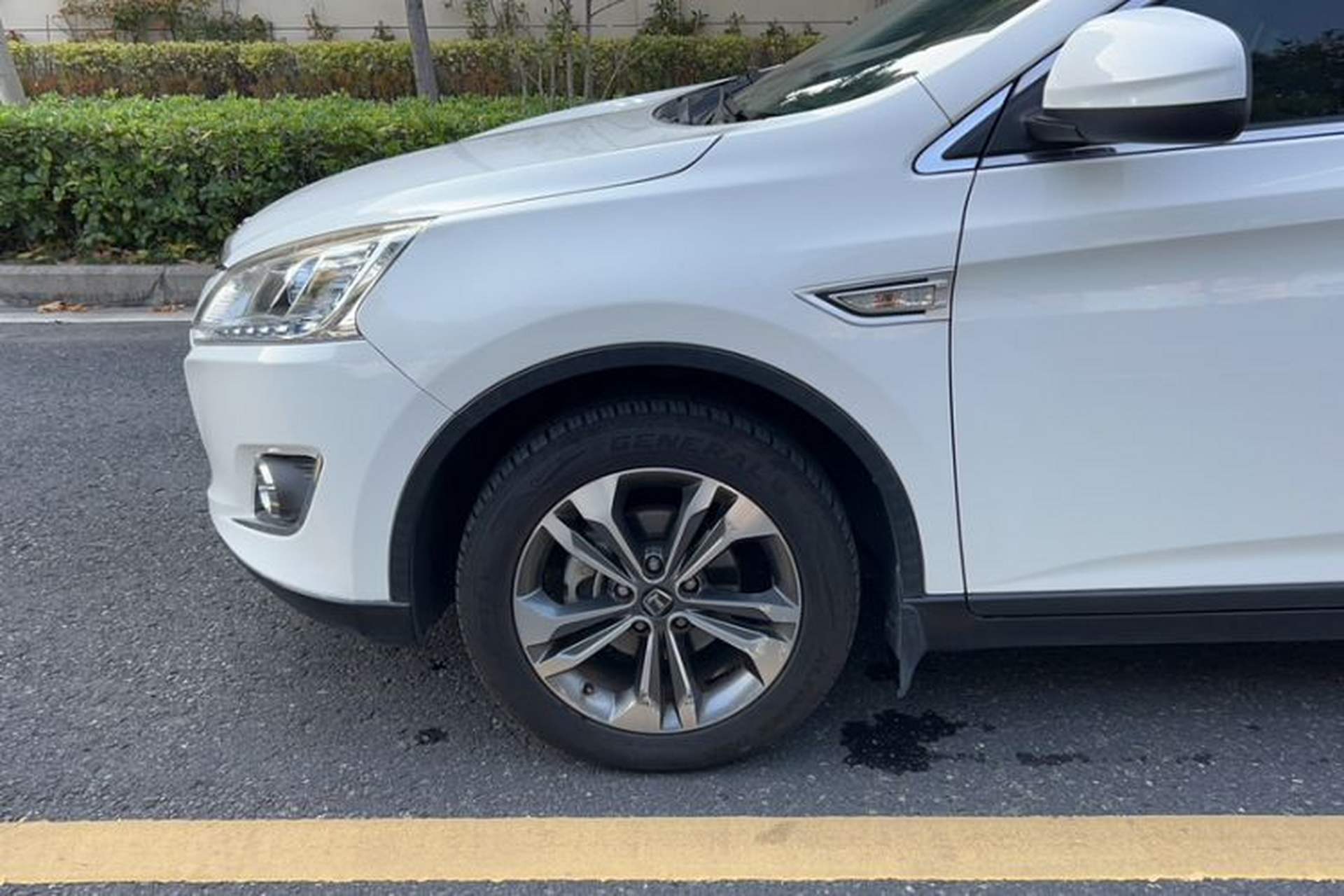 Used Luxgen U6 SUV 2017 1.8T Enhanced Charm Edition Exterior 1