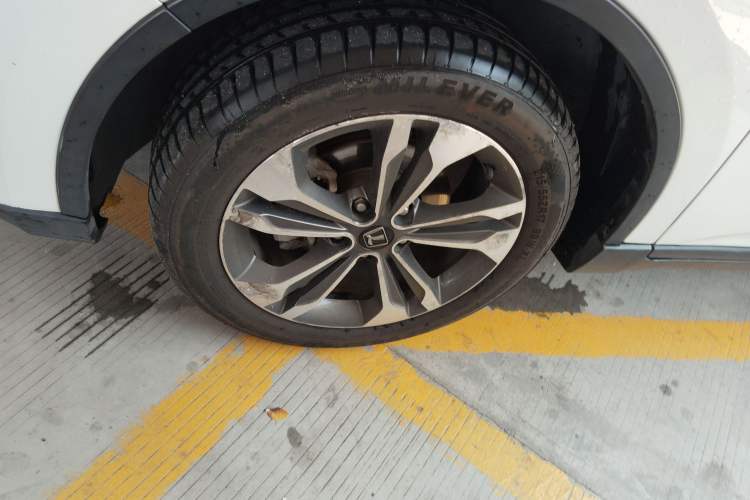 Used Luxgen U6 SUV 2017 1.8T Tech Value Model Exterior 4