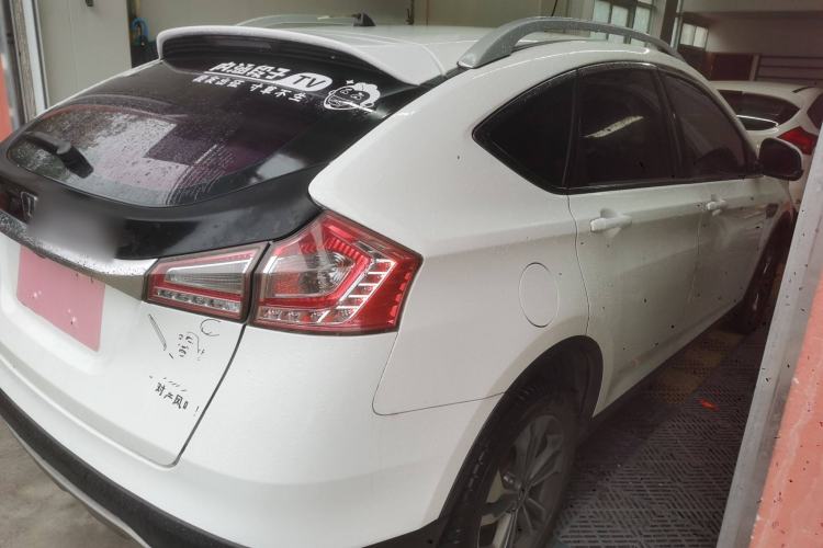 Used Luxgen U6 SUV 2017 1.8T Enhanced Charm Edition Exterior 5