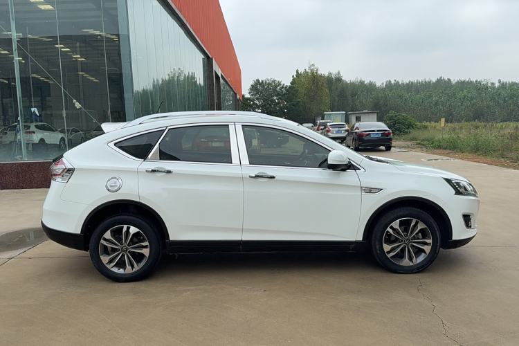 Used Luxgen U6 SUV 2017 1.8T Enhanced Charm Edition Exterior 6