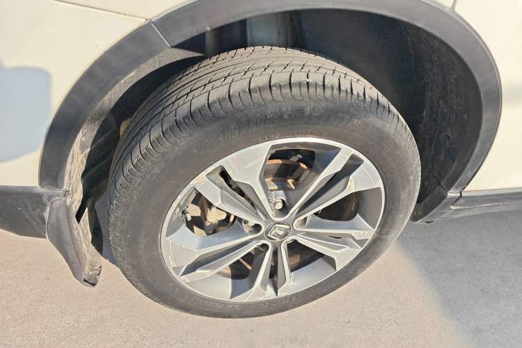 Used Luxgen U6 SUV 2017 1.8T Fashion-Upgraded Model Exterior 8