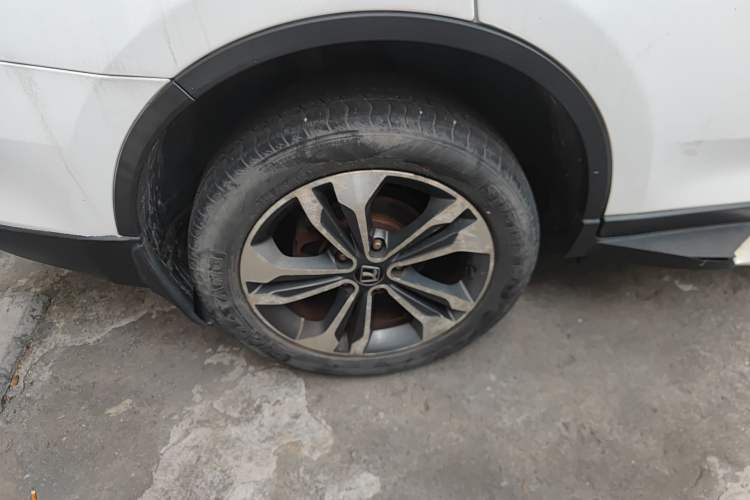 Used Luxgen U6 SUV 2017 1.8T Tech Value Model Exterior 8