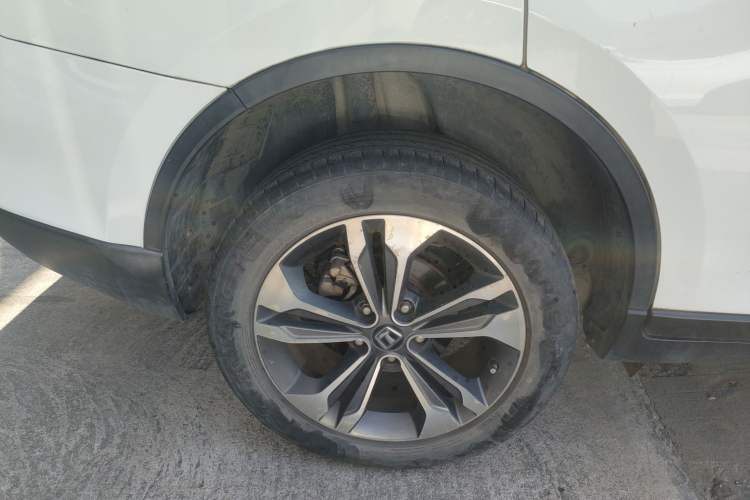 Used Luxgen U6 SUV 2017 1.8T Tech Value Model Exterior 8