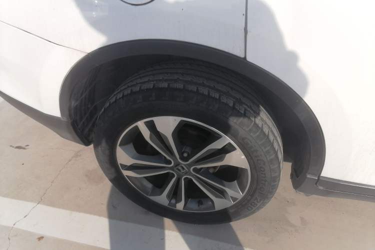Used Luxgen U6 SUV 2017 1.8T Enhanced Charm Edition Exterior 8