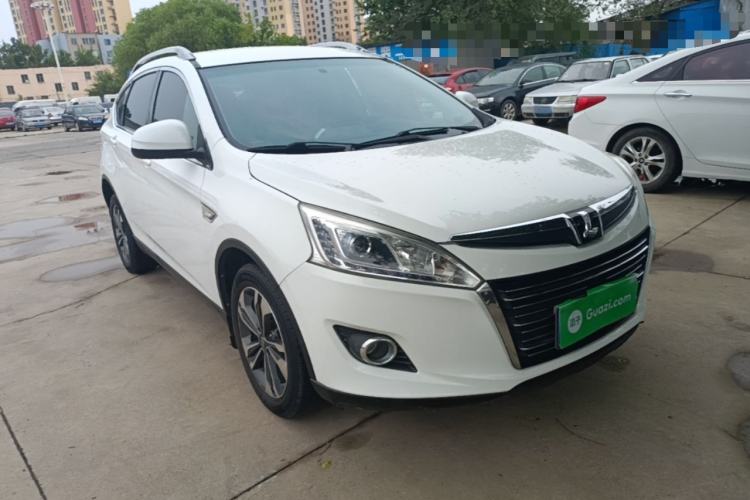 Used Luxgen U6 SUV 2017 1.8T Tech Value Model Front Right 45 Deg
