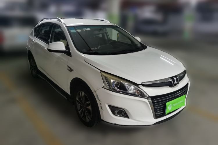 Used Luxgen U6 SUV 2017 1.8T Tech Value Model Front Right 45 Deg