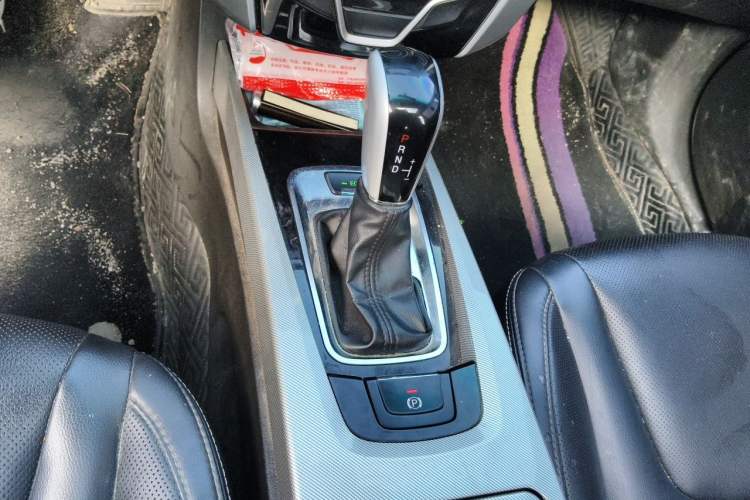 Used Luxgen U6 SUV 2017 1.8T Enhanced Charm Edition Gear Lever
