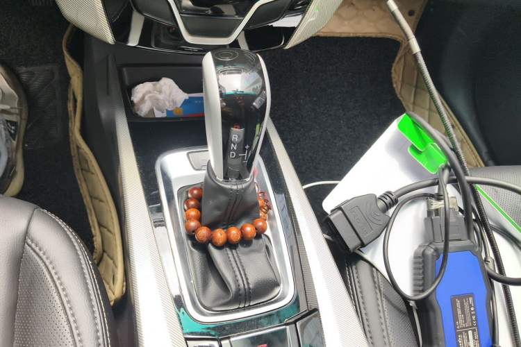 Used Luxgen U6 SUV 2017 1.8T Tech Value Model Gear Lever