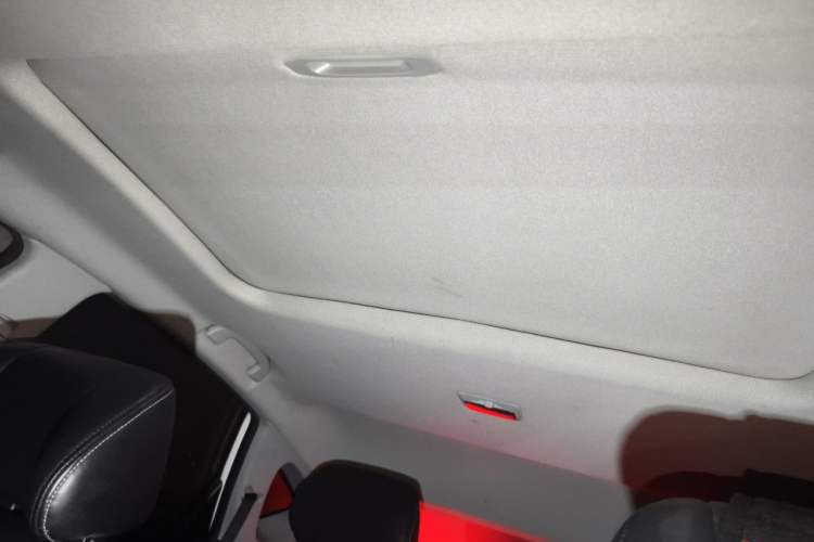 Used Luxgen U6 SUV 2017 1.8T Fashion-Upgraded Model Headliner