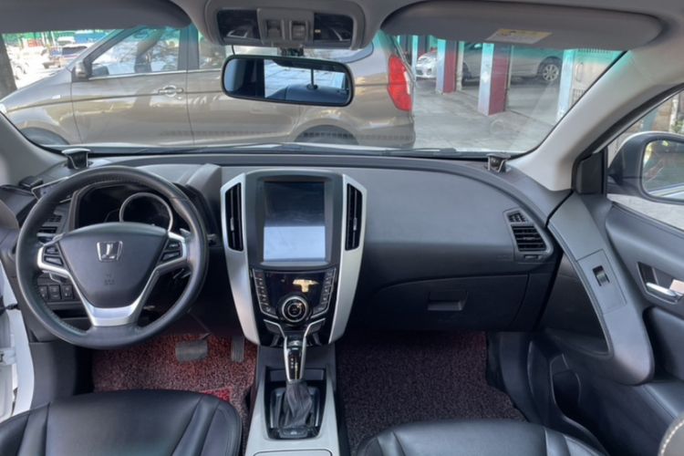 Used Luxgen U6 SUV 2017 1.8T Enhanced Charm Edition Interior 1