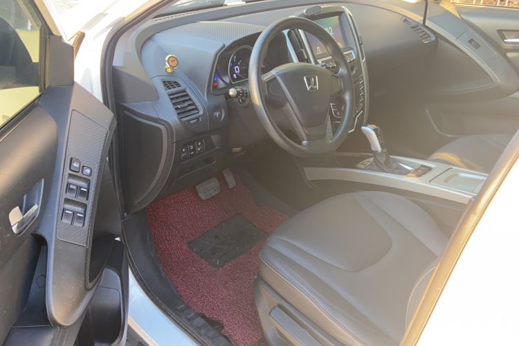 Used Luxgen U6 SUV 2017 1.8T Tech Value Model Interior 2