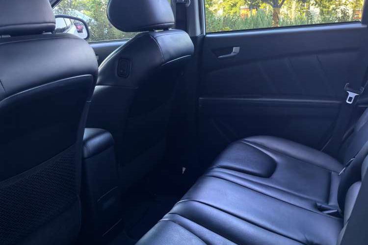 Used Luxgen U6 SUV 2017 1.8T Fashion-Upgraded Model Interior 2