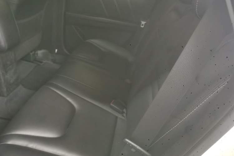 Used Luxgen U6 SUV 2017 1.8T Enhanced Charm Edition Interior 4