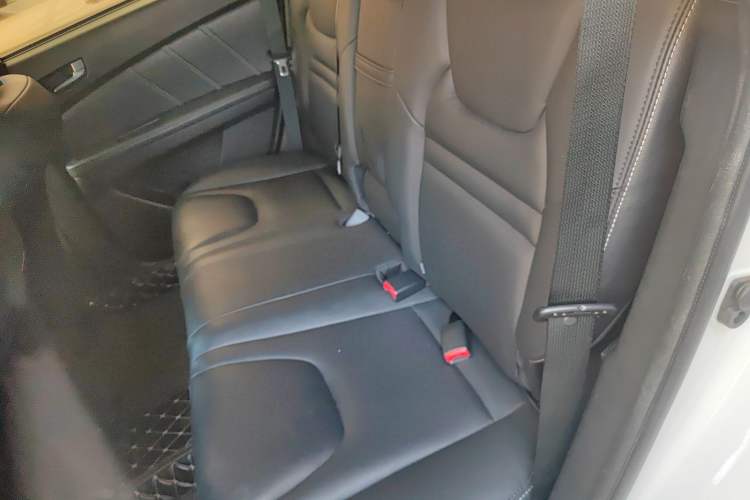 Used Luxgen U6 SUV 2017 1.8T Tech Value Model Interior 4