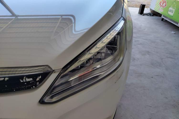 Used Luxgen U6 SUV 2017 Revised Version 1.6T Fashion Edition Left Front Headlight
