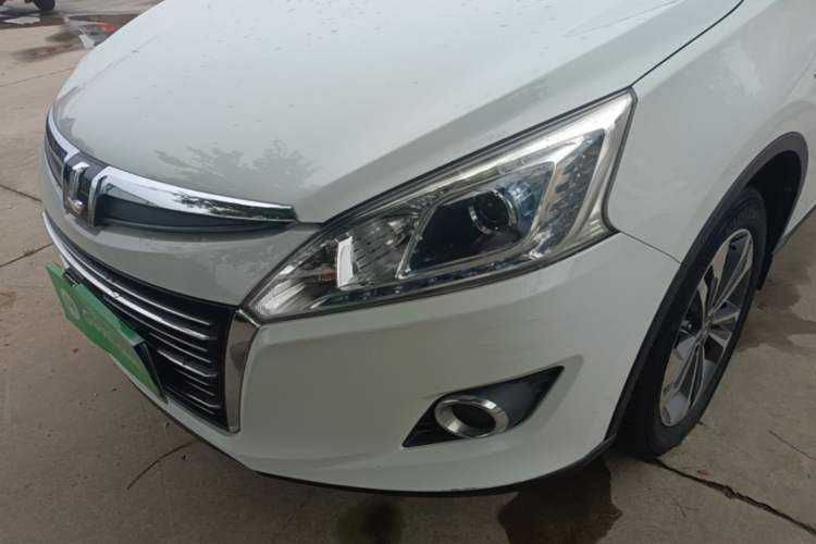 Used Luxgen U6 SUV 2017 1.8T Tech Value Model Left Front Headlight