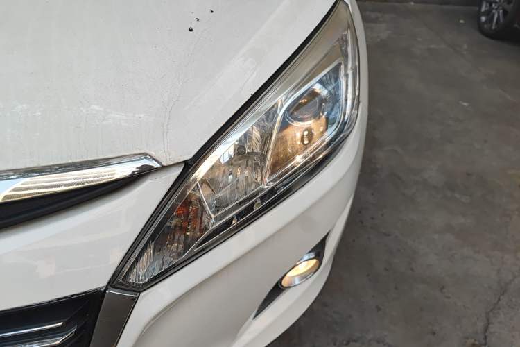 Used Luxgen U6 SUV 2017 1.8T Tech Value Model Left Front Headlight