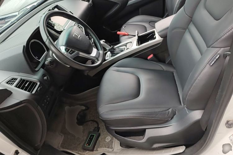 Used Luxgen U6 SUV 2017 1.8T Fashion-Upgraded Model Left Front Seat