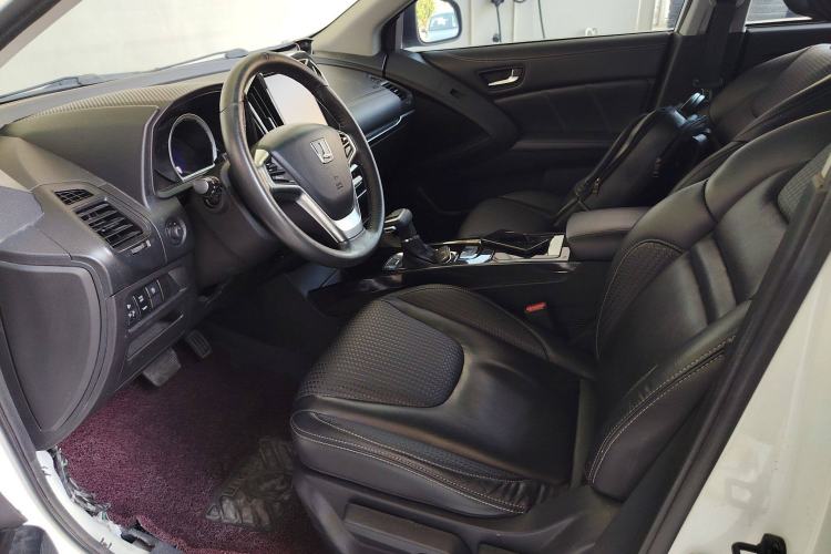 Used Luxgen U6 SUV 2017 Revised Version 1.6T Fashion Edition Left Front Seat