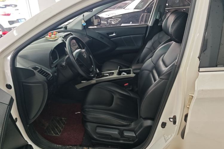 Used Luxgen U6 SUV 2017 1.8T Tech Value Model Left Front Seat