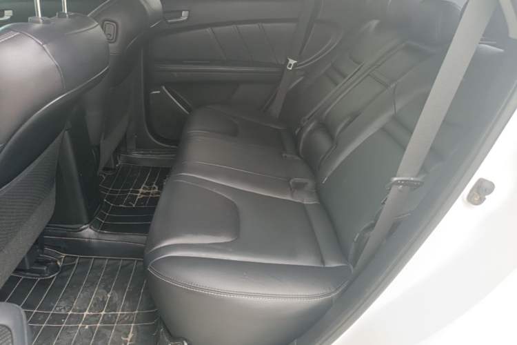 Used Luxgen U6 SUV 2017 1.8T Tech Value Model Left Rear Seat