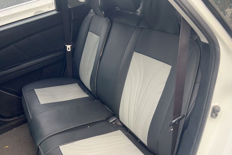 Used Luxgen U6 SUV 2017 Revised Version 1.6T Fashion Edition Left Rear Seat