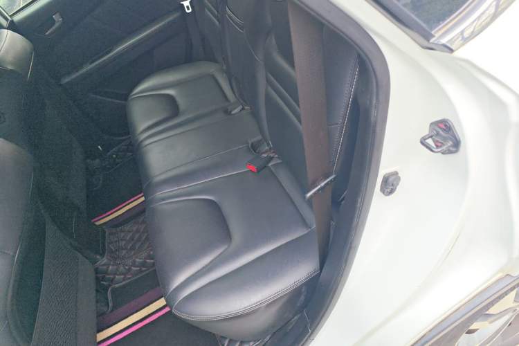 Used Luxgen U6 SUV 2017 1.8T Enhanced Charm Edition Left Rear Seat