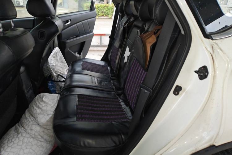 Used Luxgen U6 SUV 2017 1.8T Tech Value Model Left Rear Seat