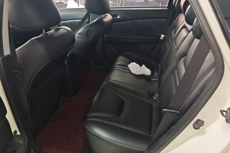 Used Luxgen U6 SUV 2017 1.8T Tech Value Model Left Rear Seat
