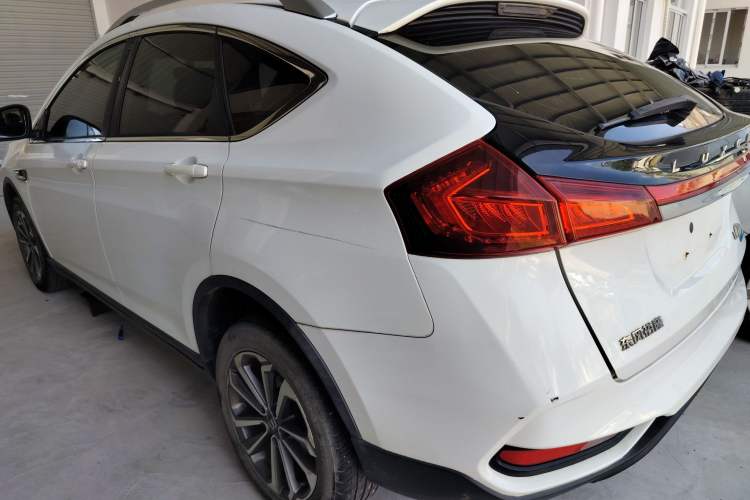 Used Luxgen U6 SUV 2017 Revised Version 1.6T Fashion Edition Left Side