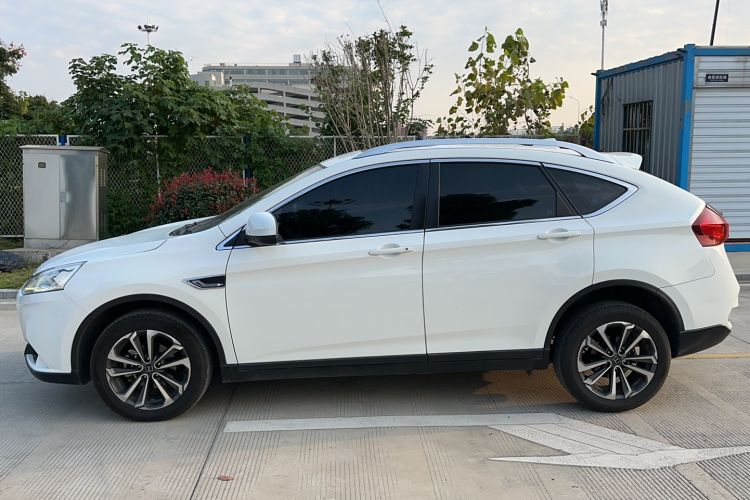 Used Luxgen U6 SUV 2017 Revised Version 1.6T Fashion Edition Left Side